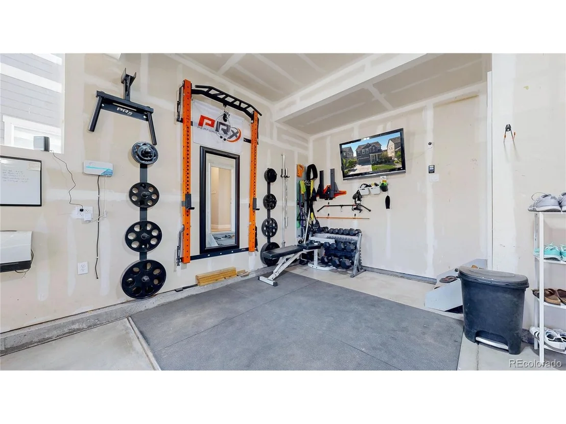 Photo of 416 Hyde Park Cir