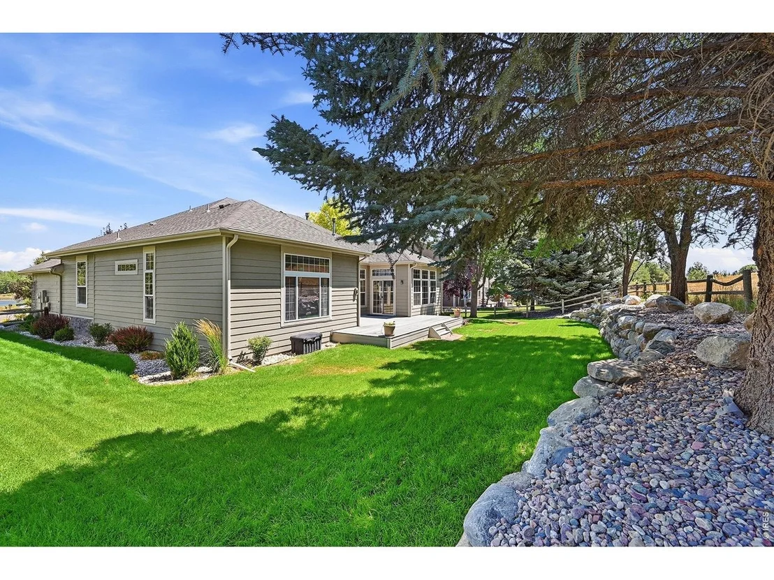 Photo of 2073 River West Dr