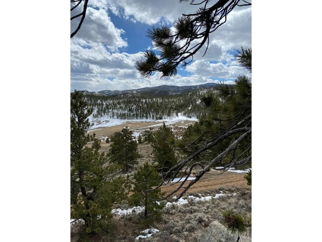 Photo of 215 Murdock Dr