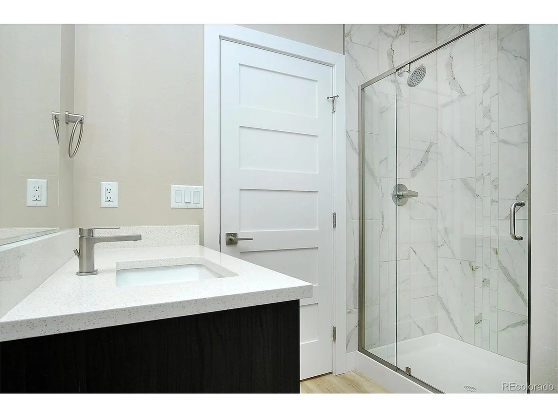 Photo of Unit B at 302 Shepherd Rd