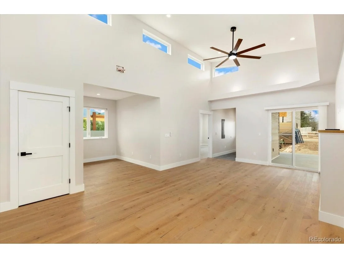 Photo of 140 Mesa View Ln