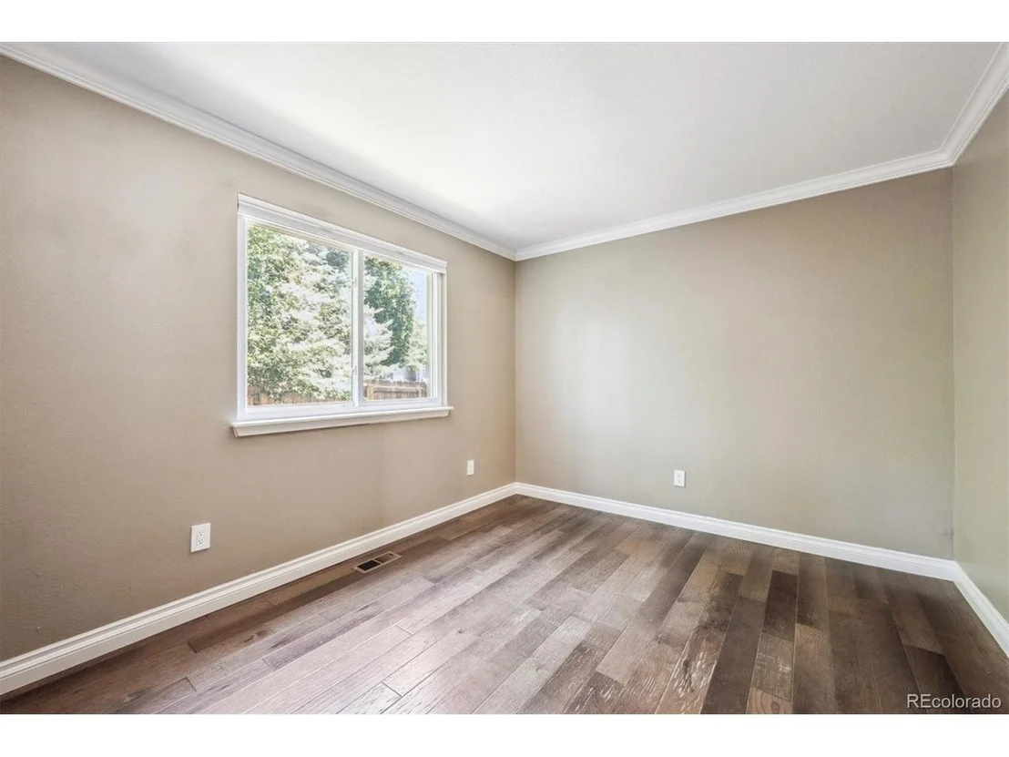 Photo of 6715 W 97th Cir