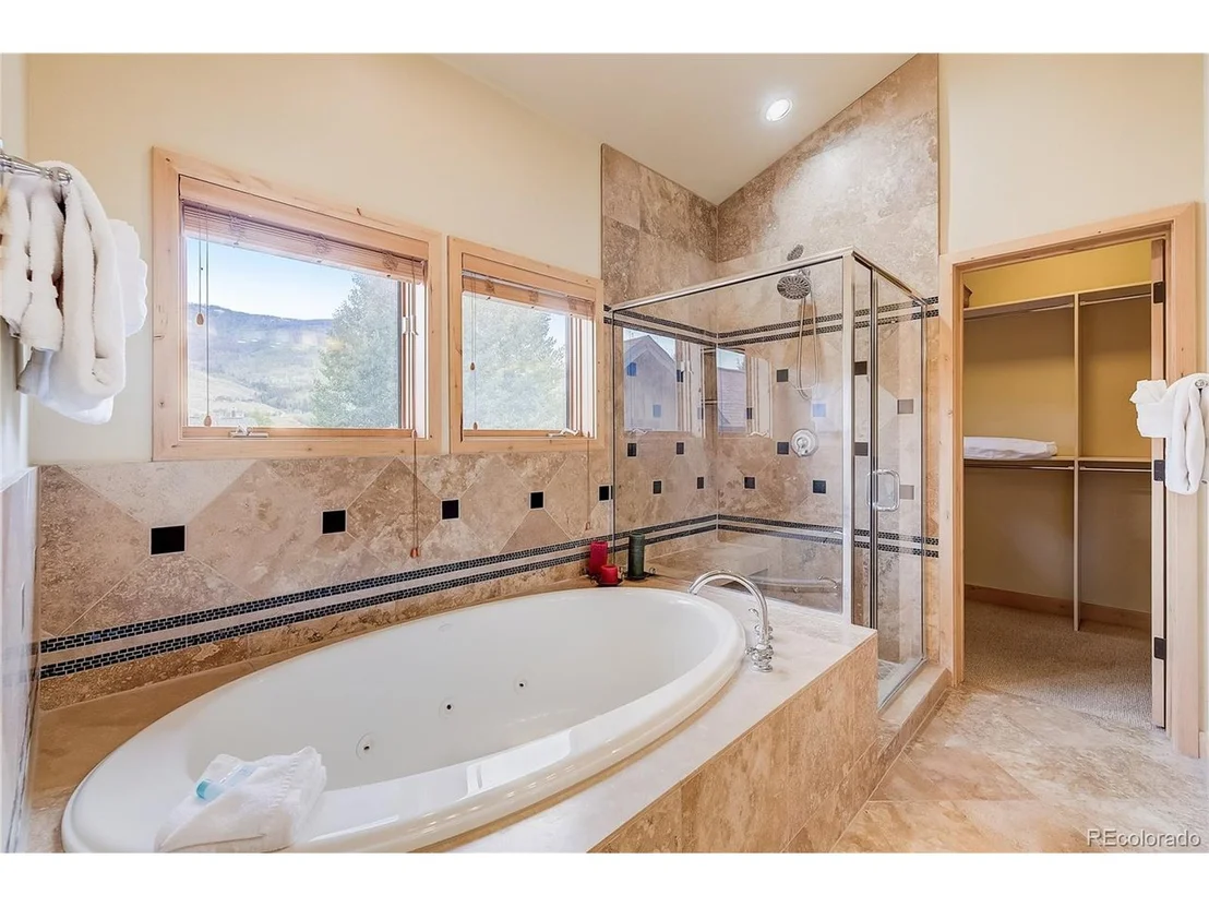 Photo of 406 Kestrel Ln