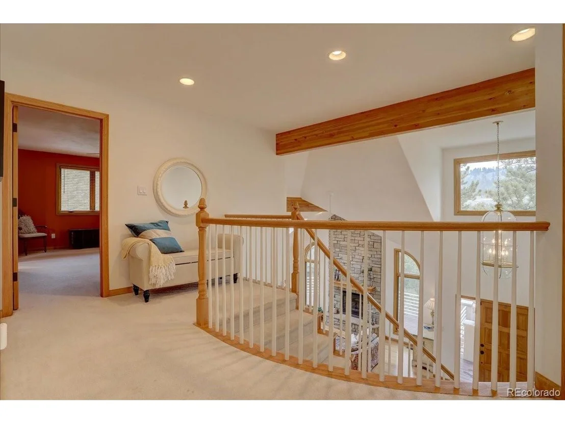 Photo of 1627 Marmot Ln
