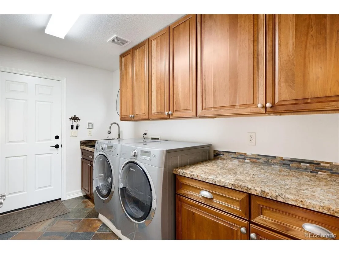 Photo of 14161 Whitney Cir