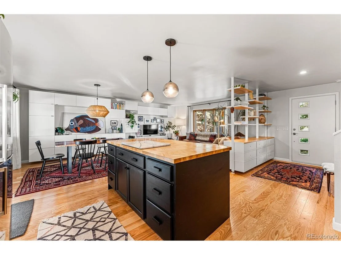 Photo of 8205 Jay Ct