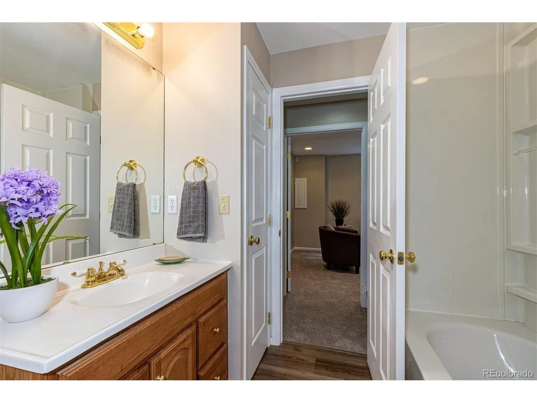Photo of 2025 Maples Pl