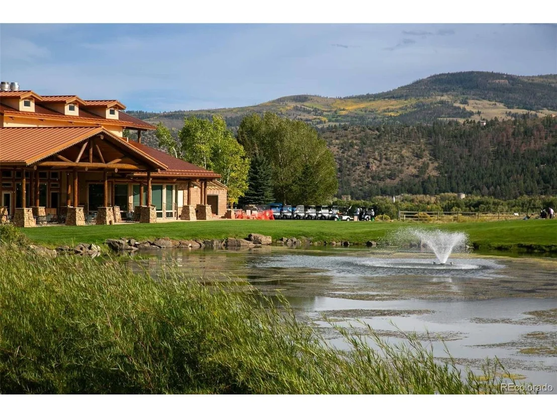 Photo of 963 Bear Creek Cir