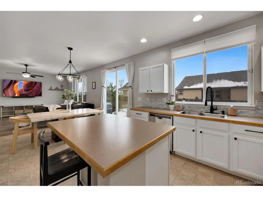 Photo of 490 Territory Ln