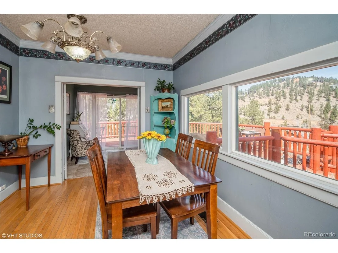 Photo of 3439 Burnham Dr