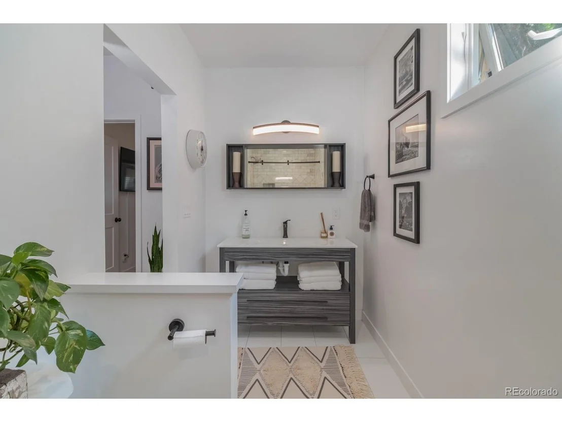 Photo of 4237 W 35th Ave