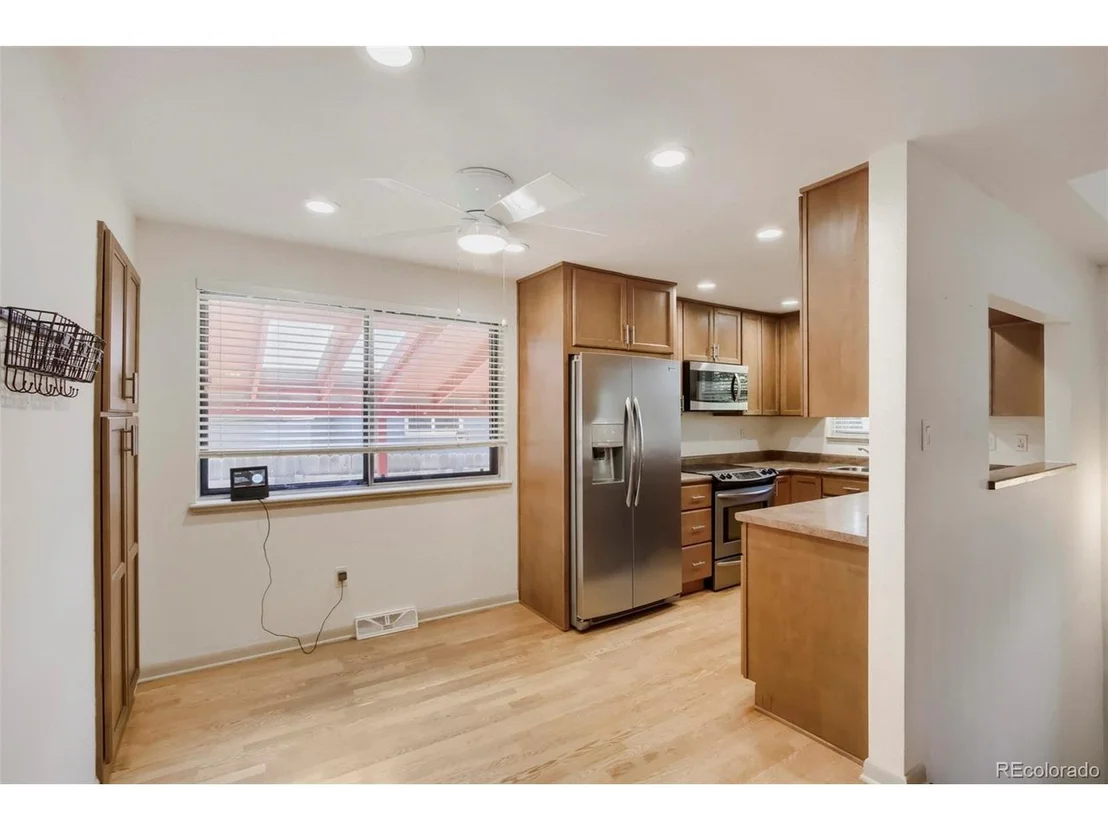 Photo of 6421 Independence St