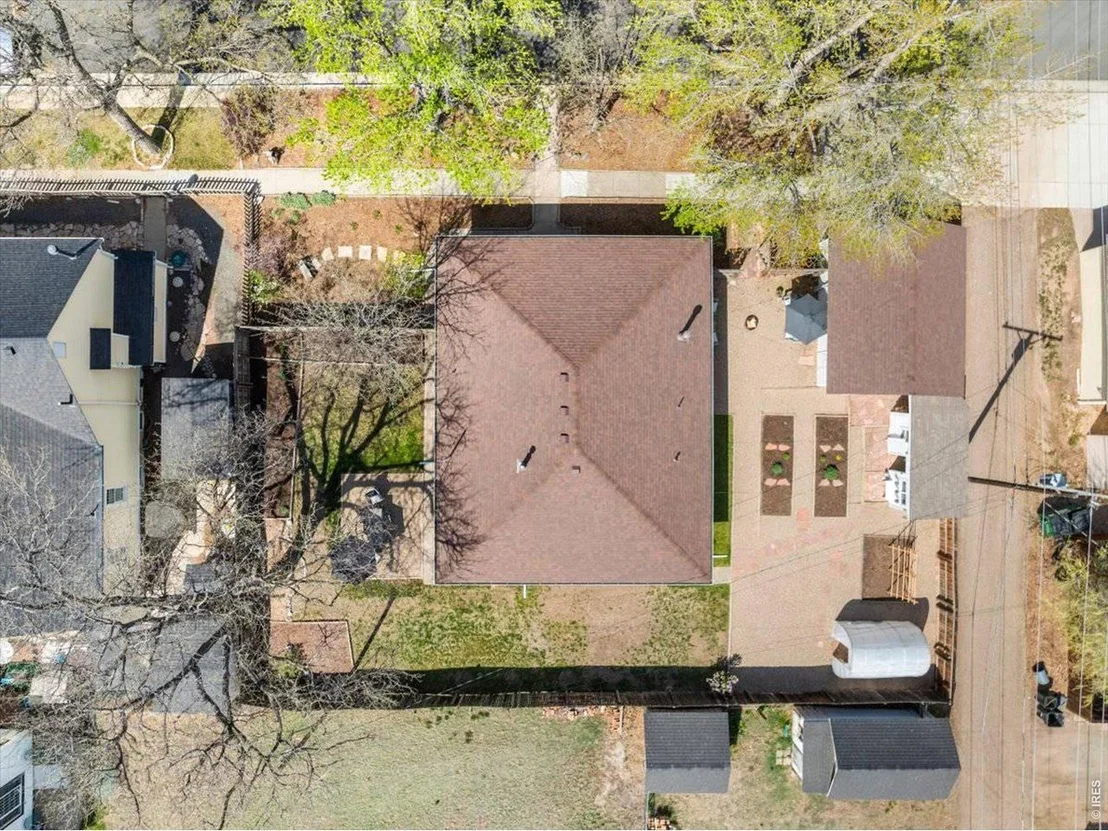 Photo of 321 2nd St