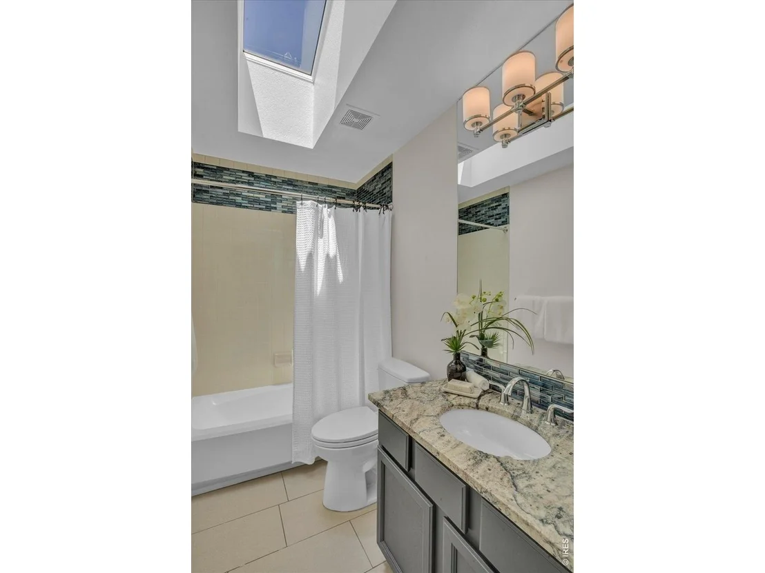 Photo of 4874 Dakota Blvd