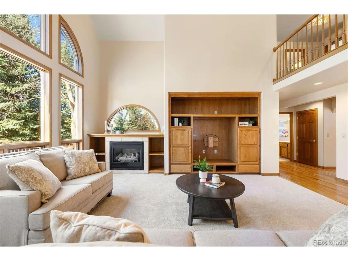 Photo of 2245 Ridgeview Way