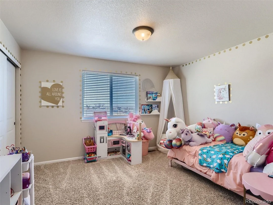 Photo of 307 Honeysuckle Way