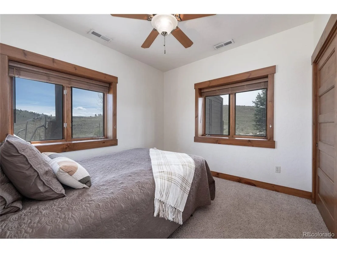 Photo of 724 Saddle Ridge Cir