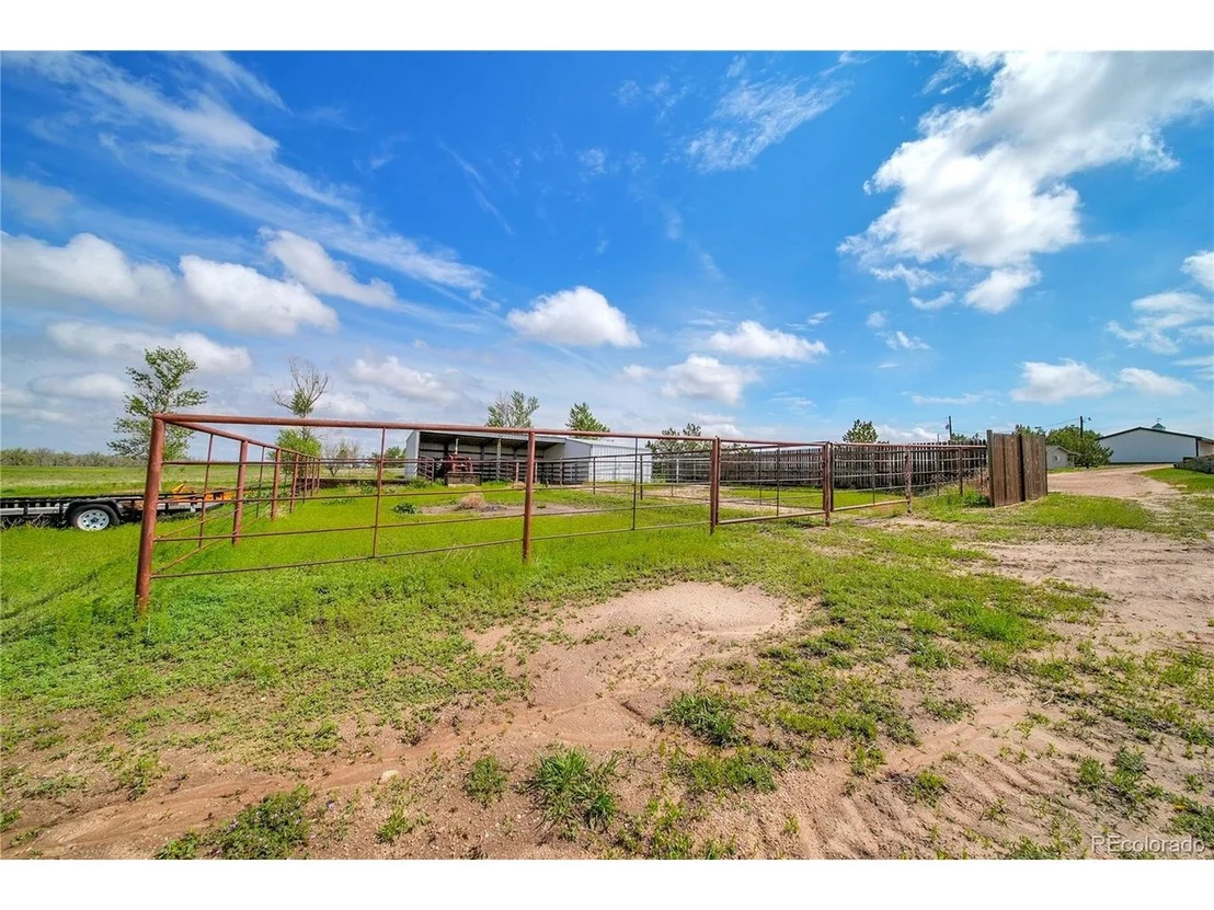 Photo of 445 S County Road 137