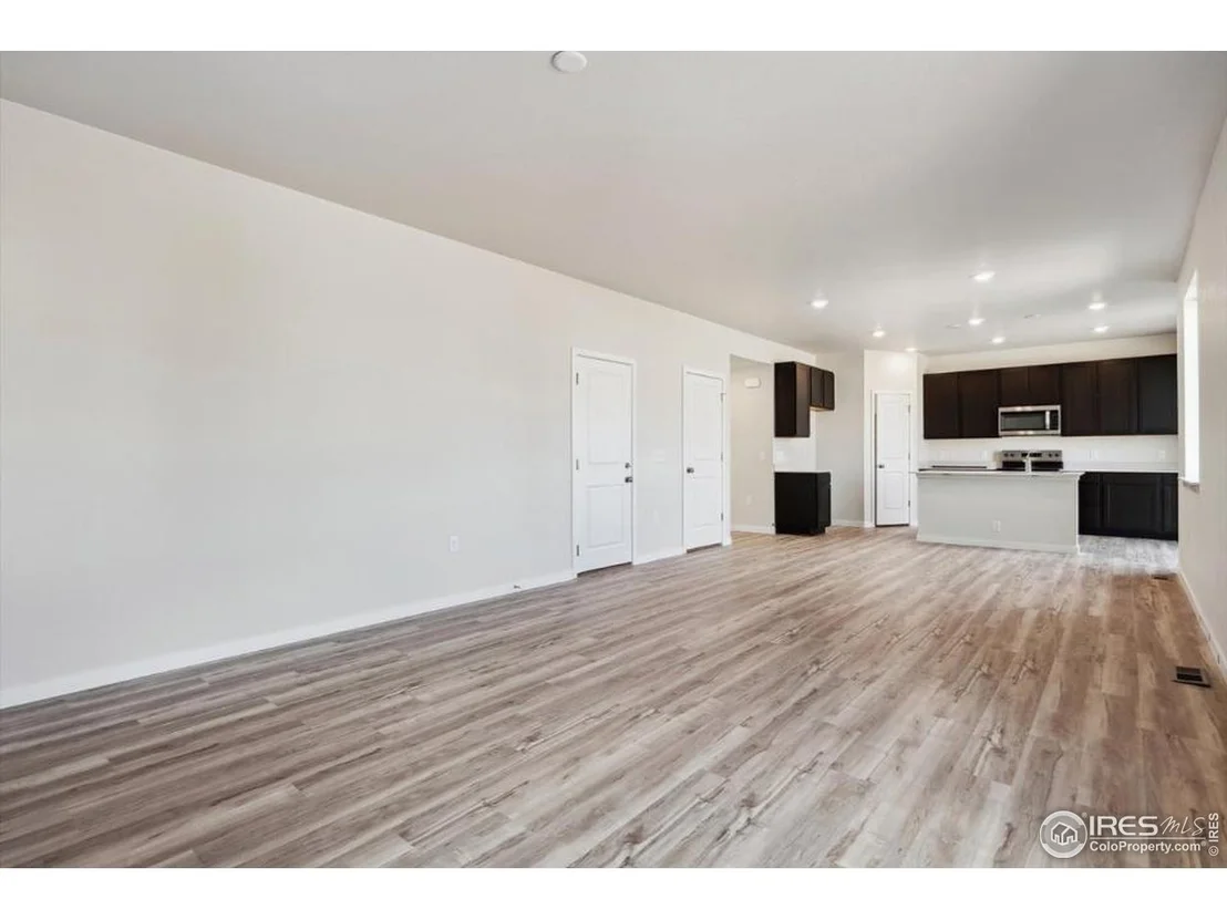 Photo of 4431 Trader St
