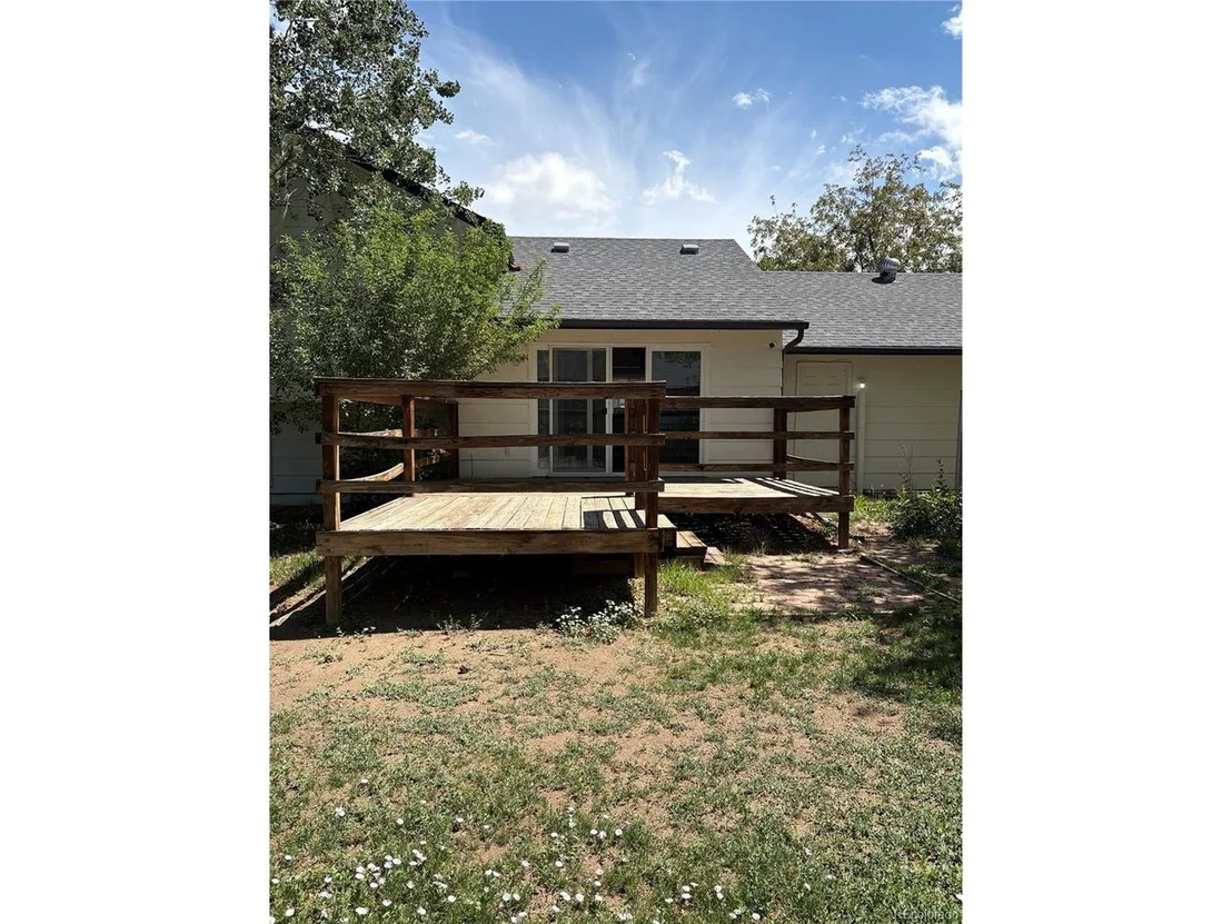 Photo of 21124 E Powers Cir