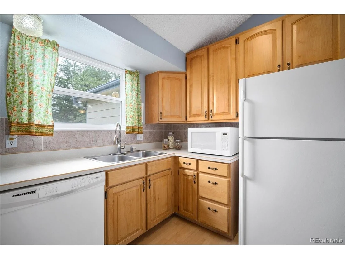 Photo of 16238 E Exposition Dr