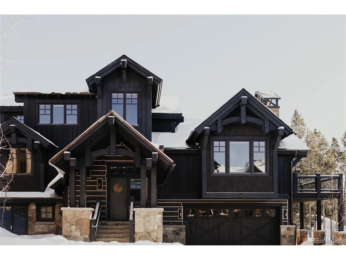 Photo of 114 Regent Dr