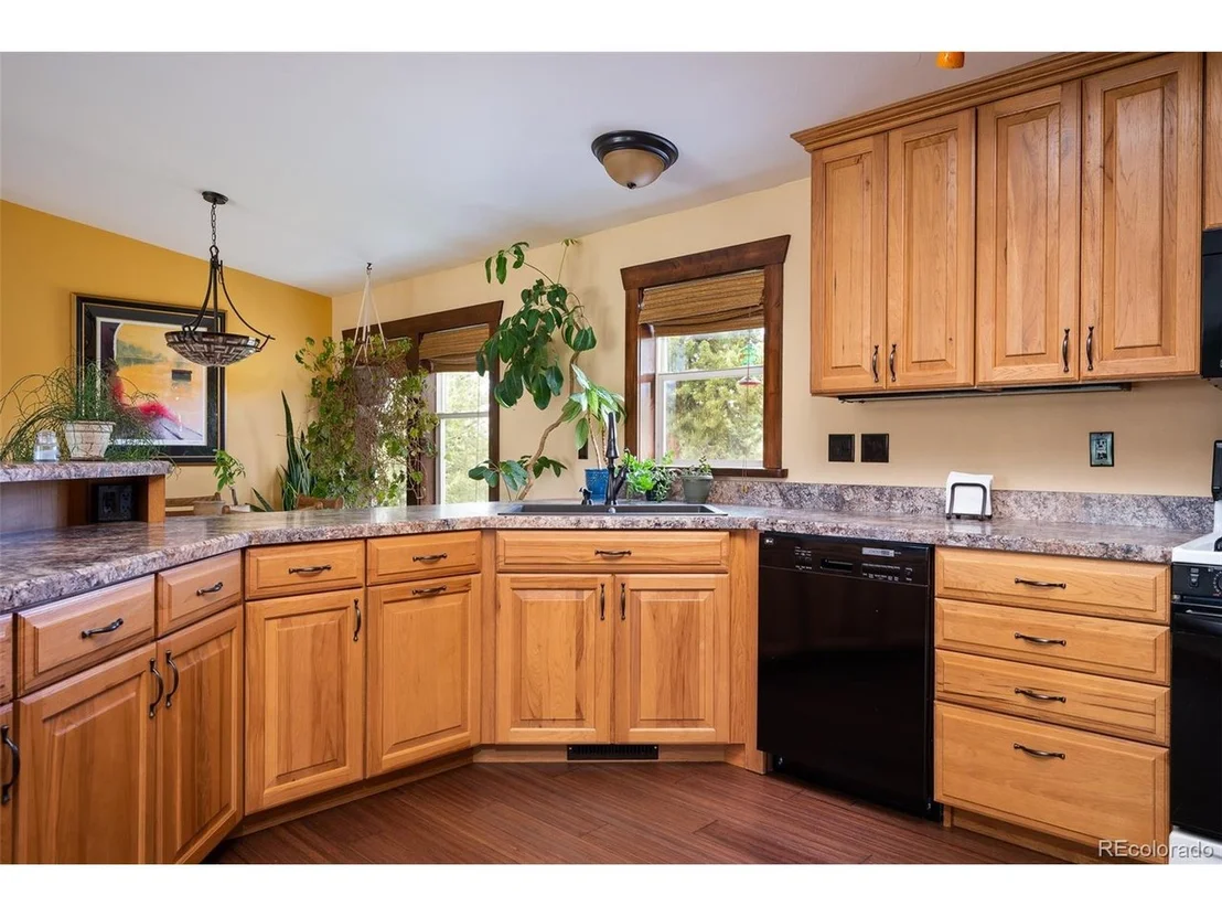 Photo of 327 County Road 5212