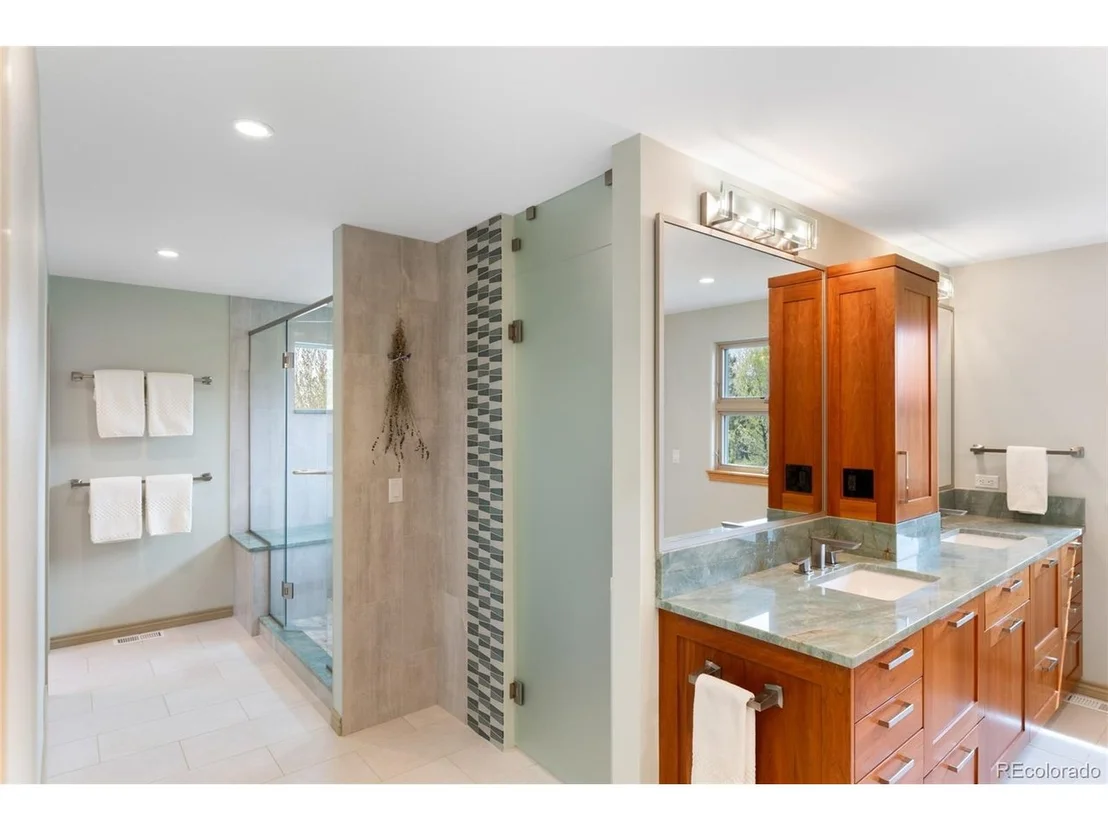 Photo of 2512 Premier Pl