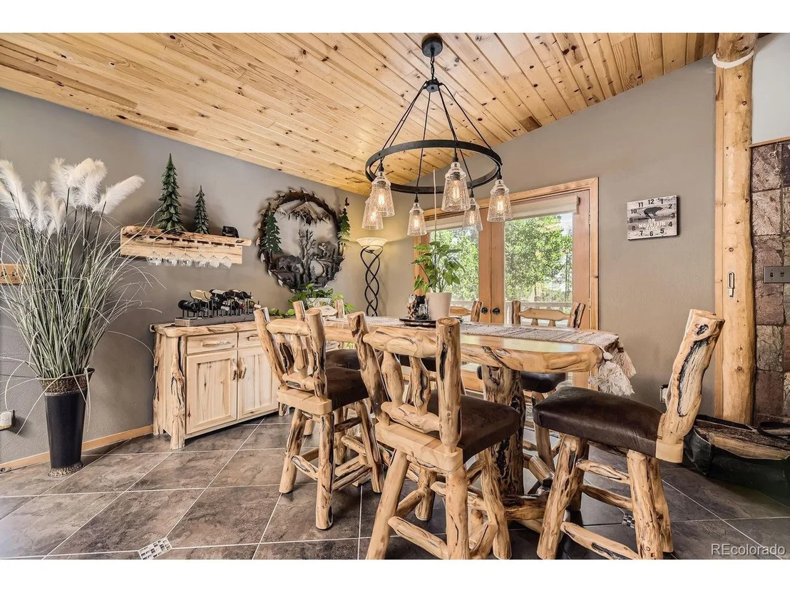 Photo of 10097 Sprucedale Dr