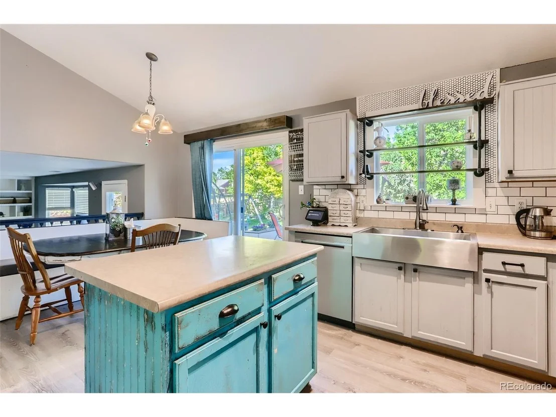 Photo of 6289 Taylor St
