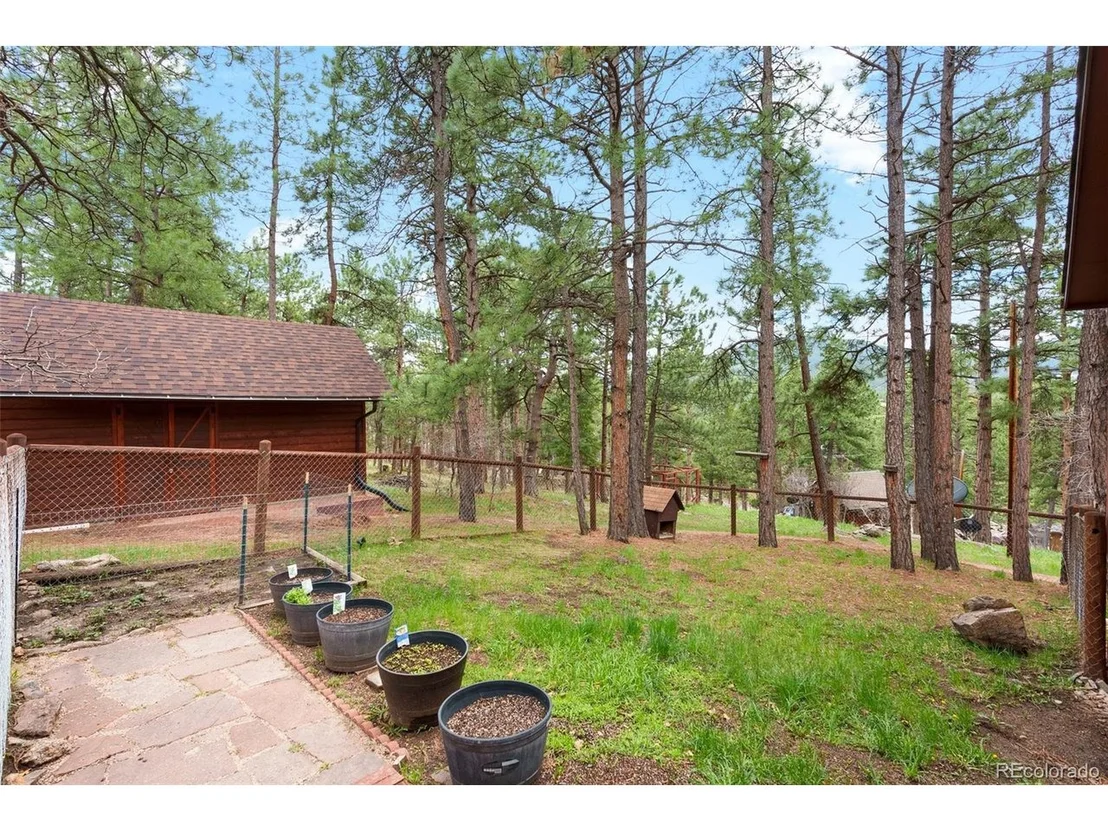 Photo of 6561 Valley Cir