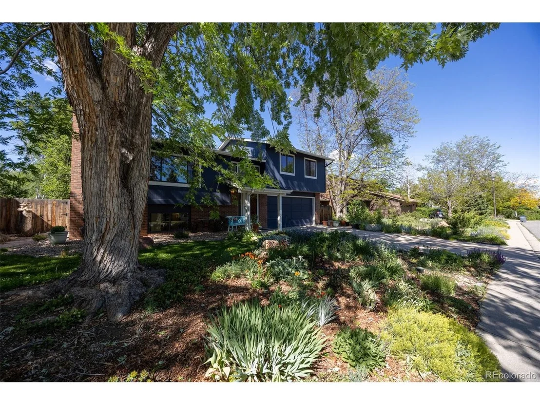 Photo of 1424 Cypress Cir