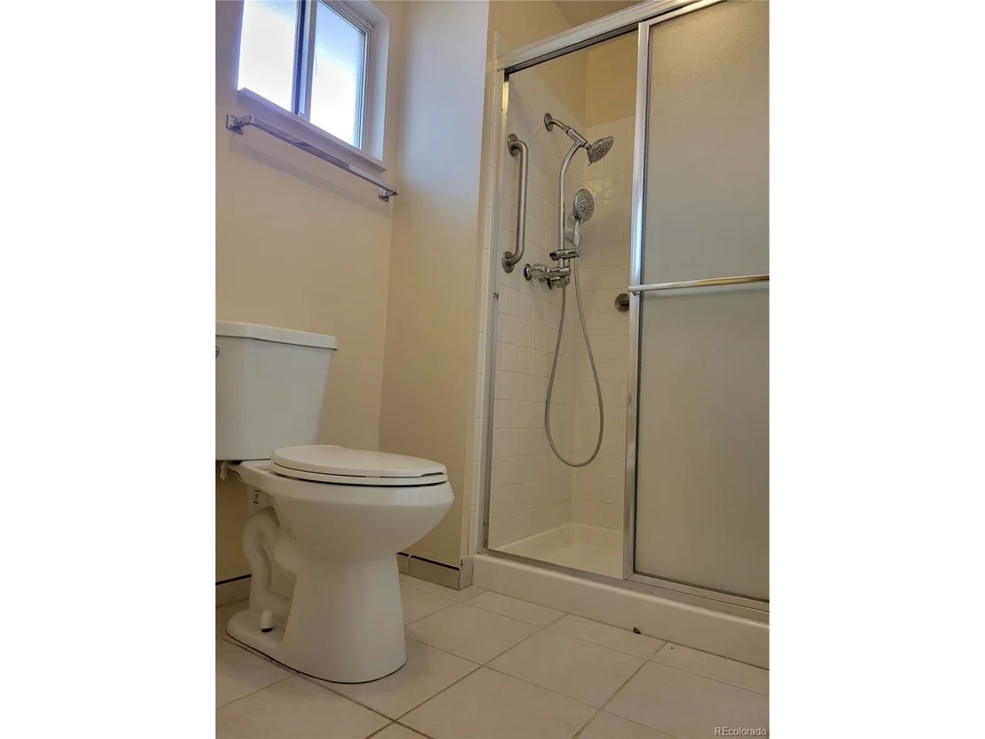 Photo of 8285 Iris Ct