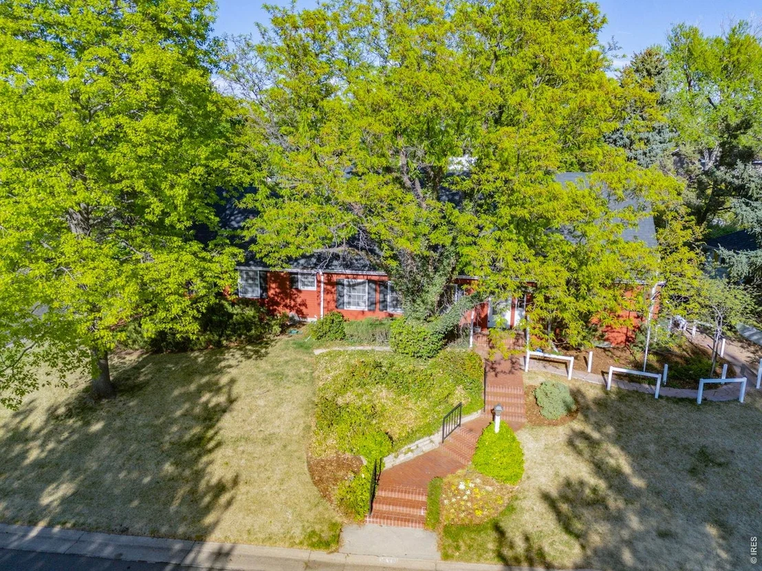 Photo of 1904 26th Ave