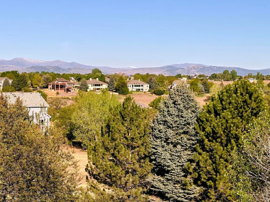 Photo of 1910 Lookout Dr