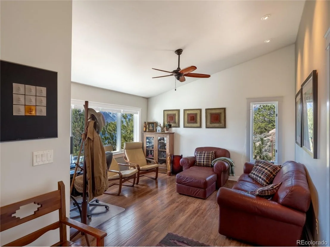 Photo of 48 Mount Hope Dr