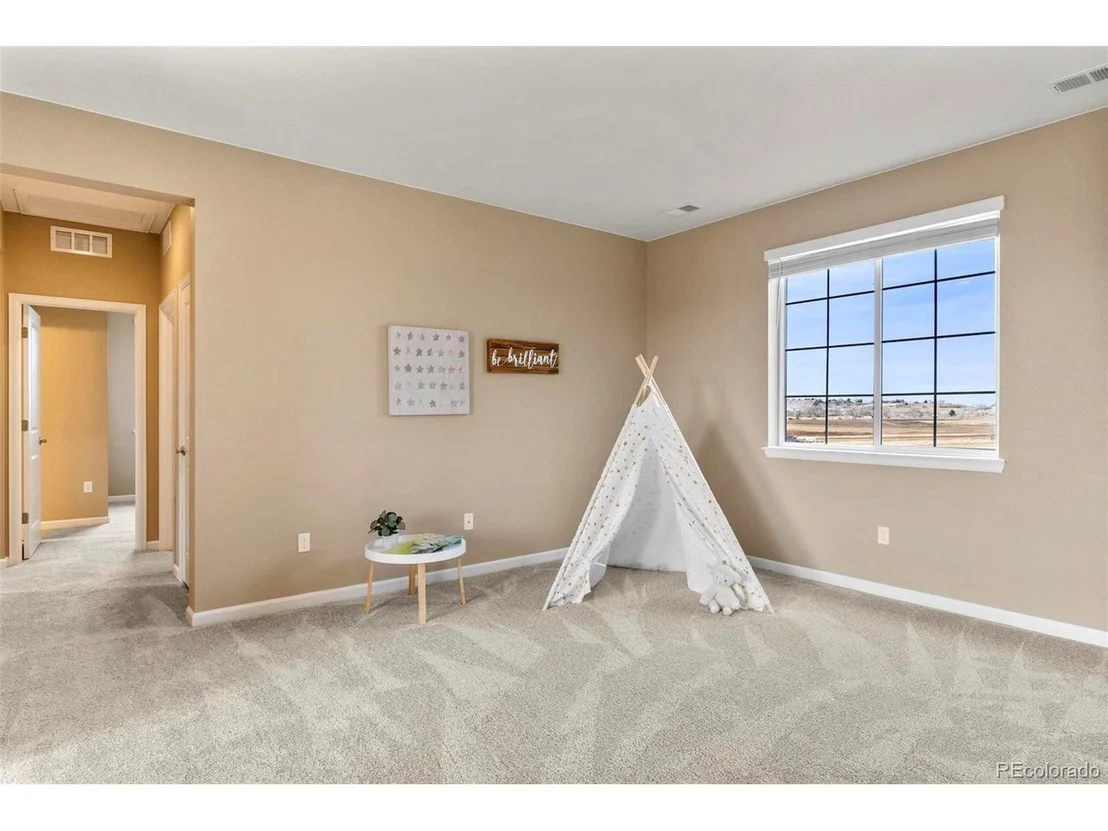 Photo of 13 Western Sky Cir