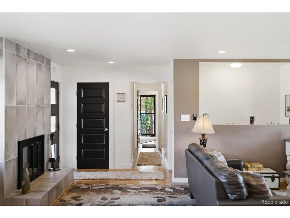 Photo of 2705 Sunset Ln