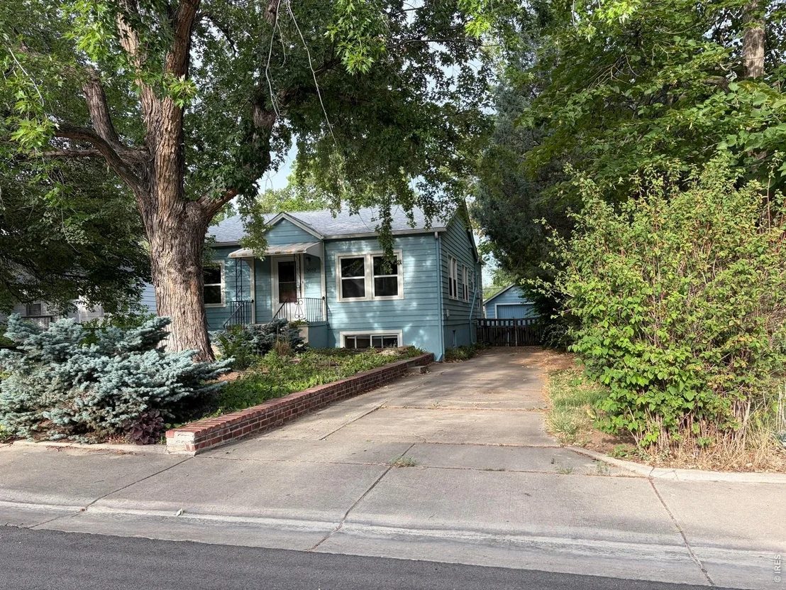 Photo of 3010 10th St