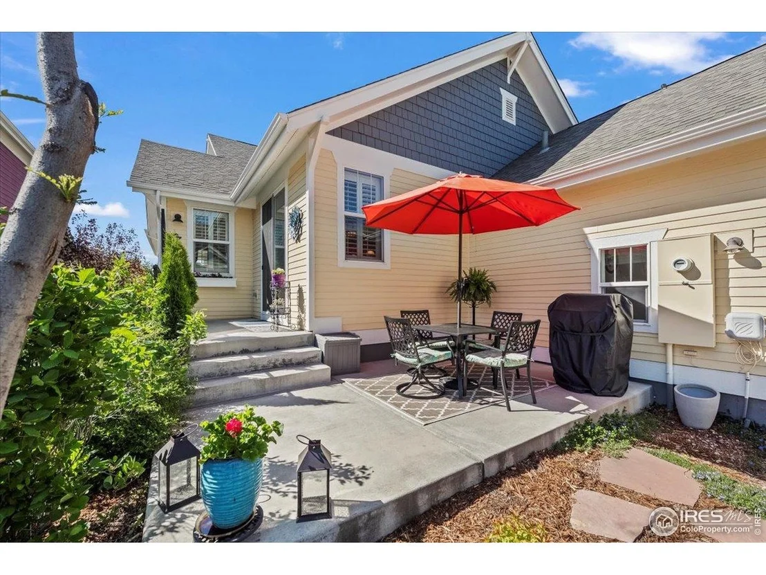 Photo of 2827 Twin Lakes Cir