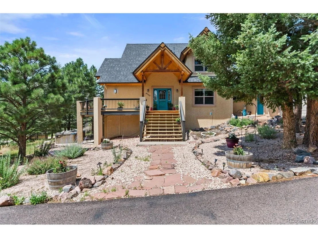 Photo of 4755 Delaware Dr