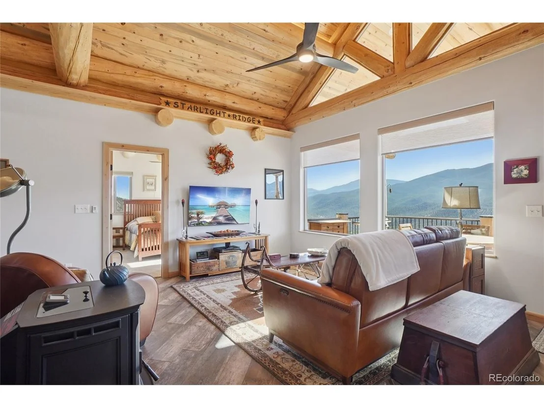 Photo of 884 Pine Hollow Road