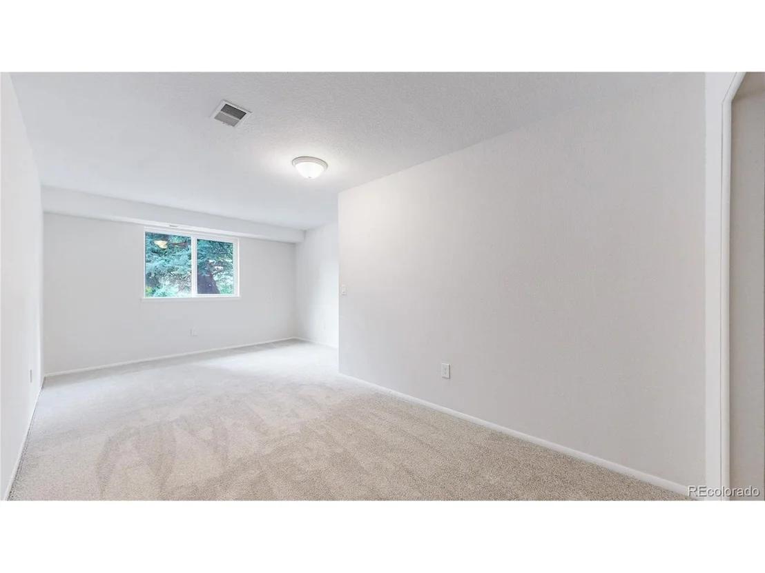 Photo of 1289 Doric Dr
