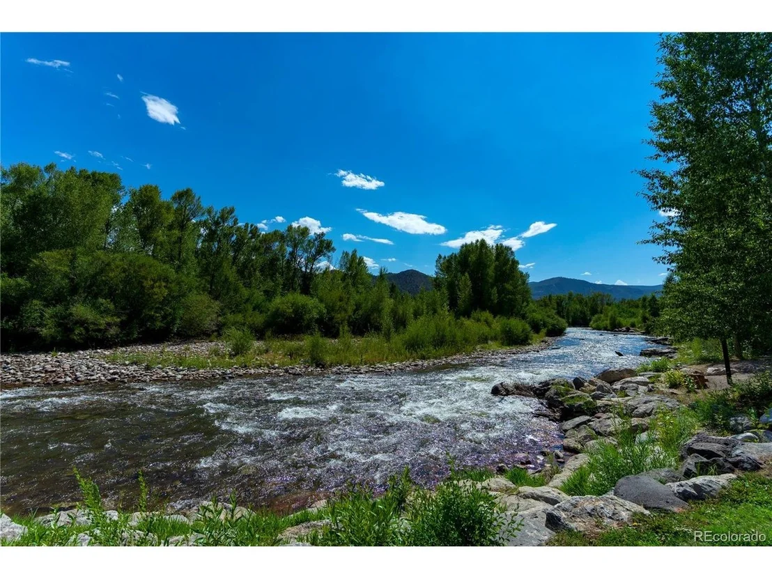 Photo of 1200 Frying Pan Rd