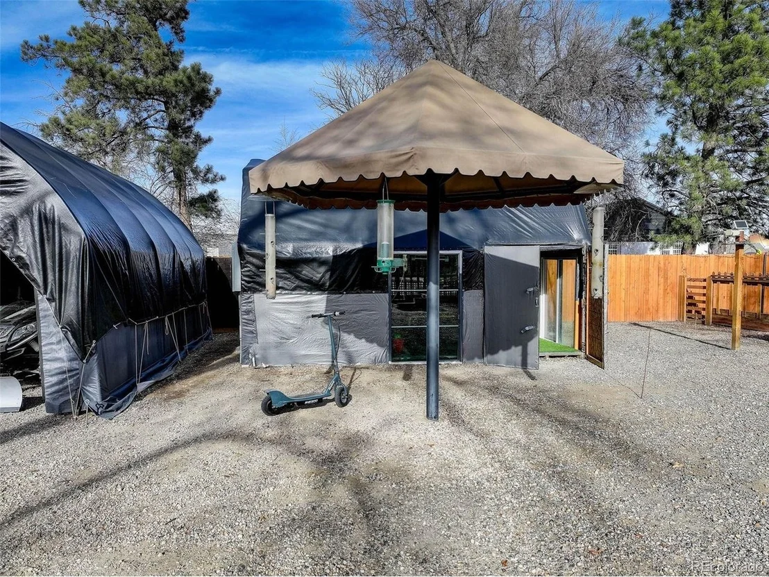 Photo of 1313 Laredo St