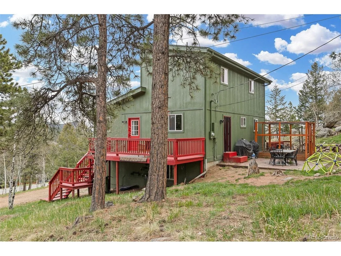 Photo of 518 Pine Dr