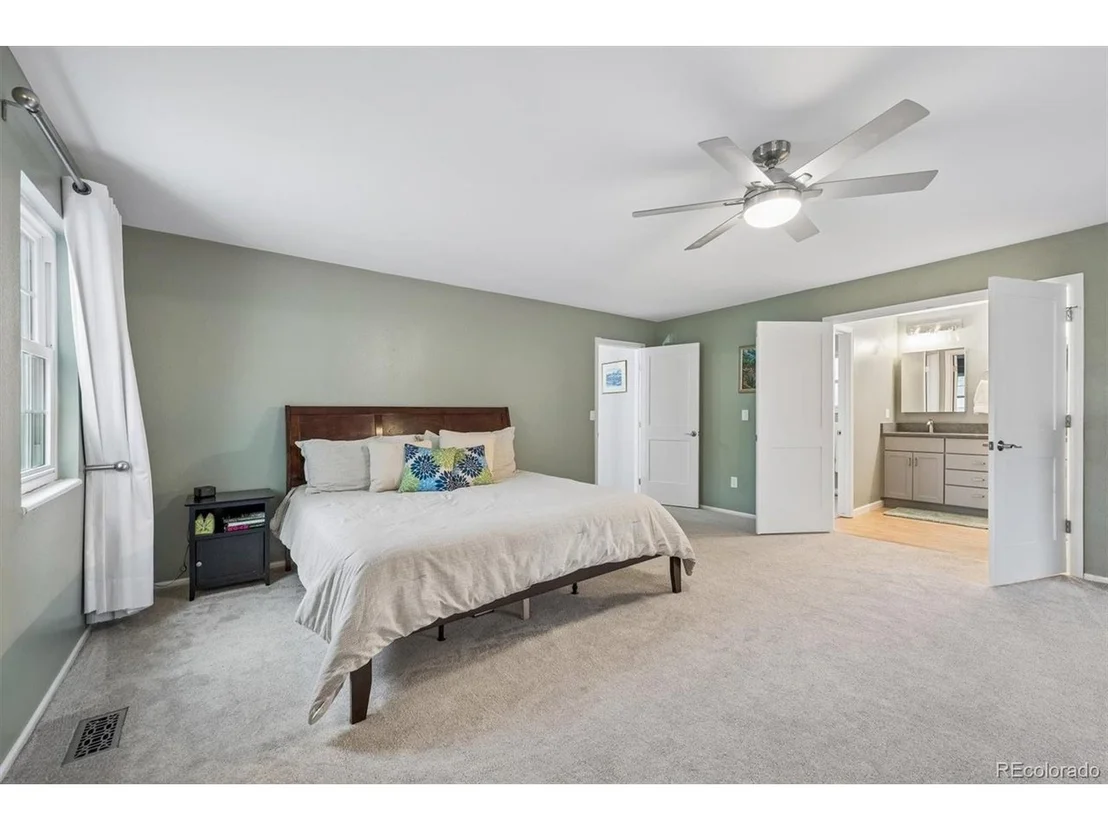 Photo of 210 Crawford Cir
