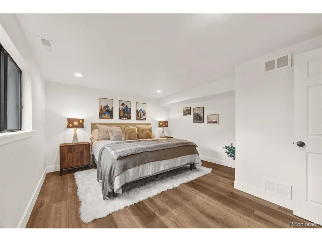 Photo of 102 Jackson Cir