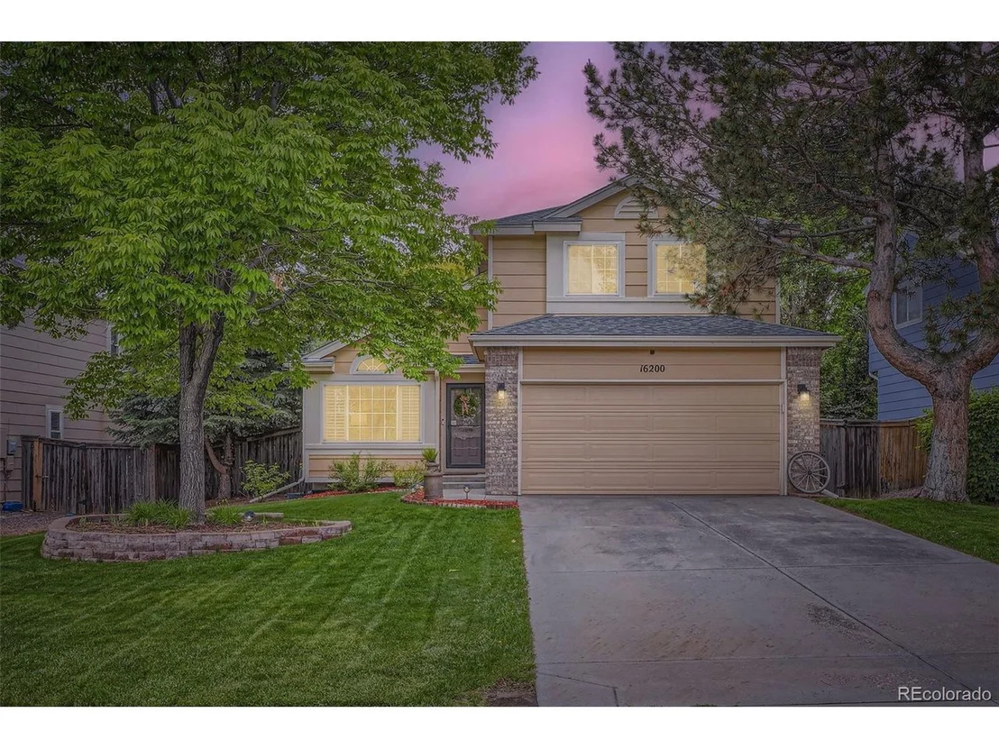 Photo of 16200 Hedgeway Dr