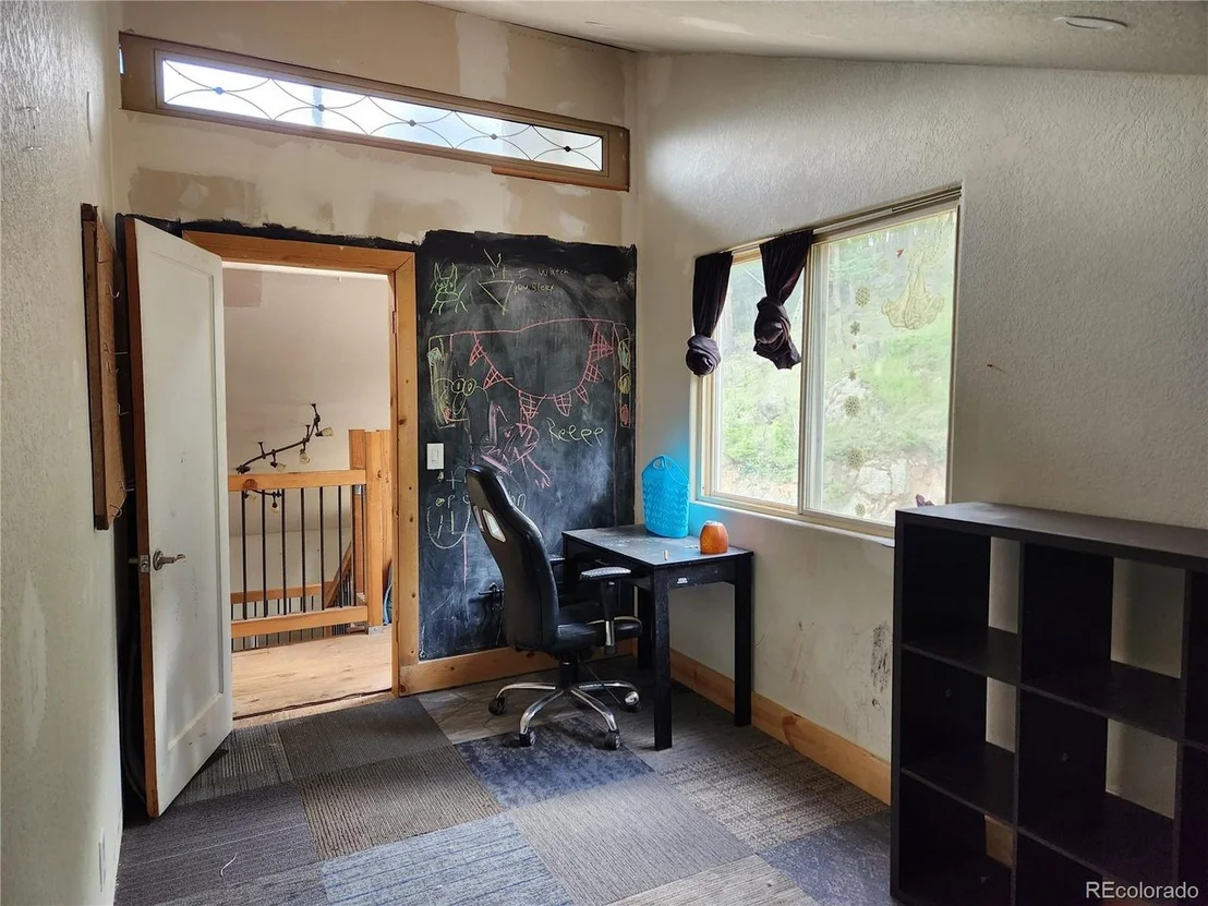 Photo of 760 N Pine Dr